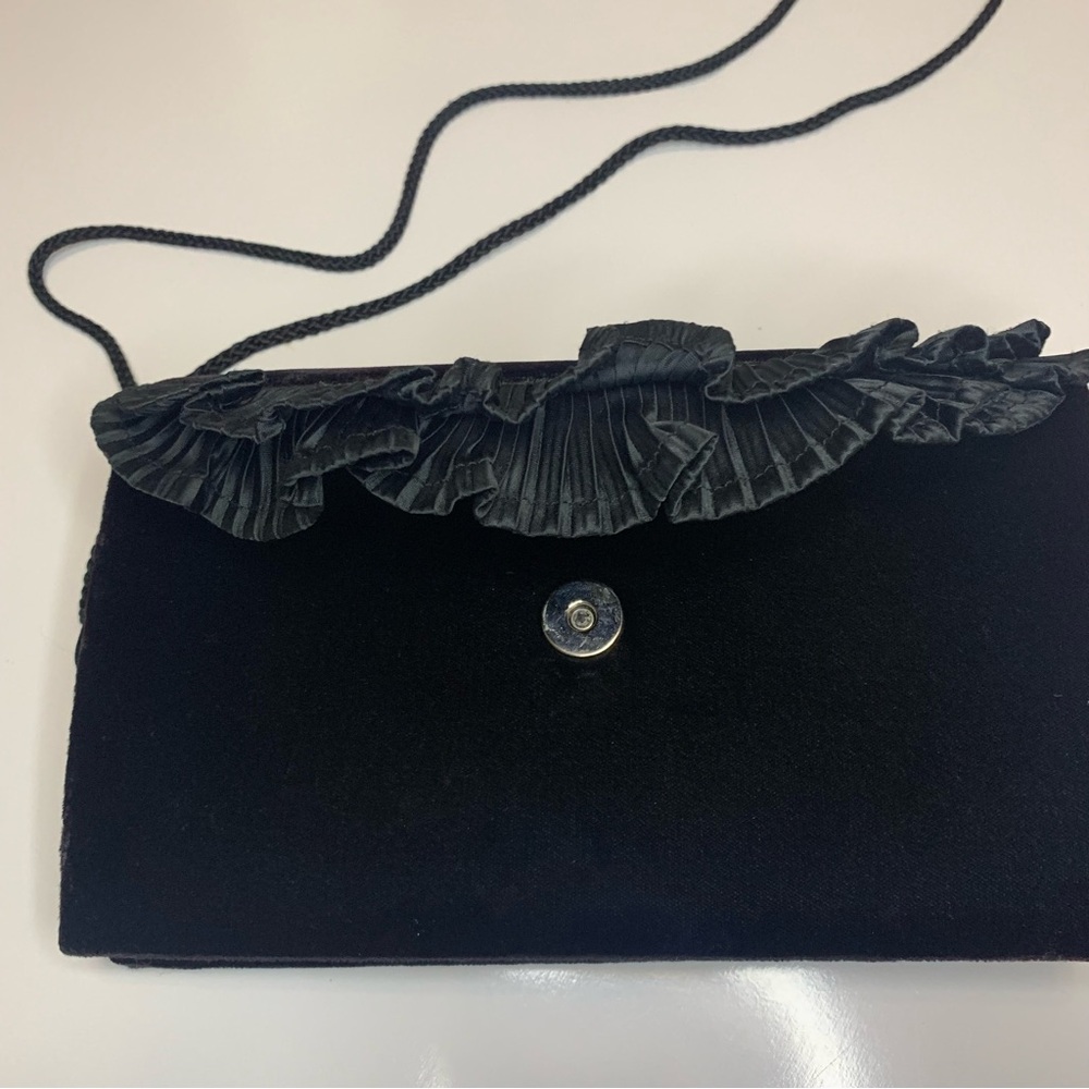 Andre Cellini Vintage Velvet Crossbody Clutch - Picture 5 of 15